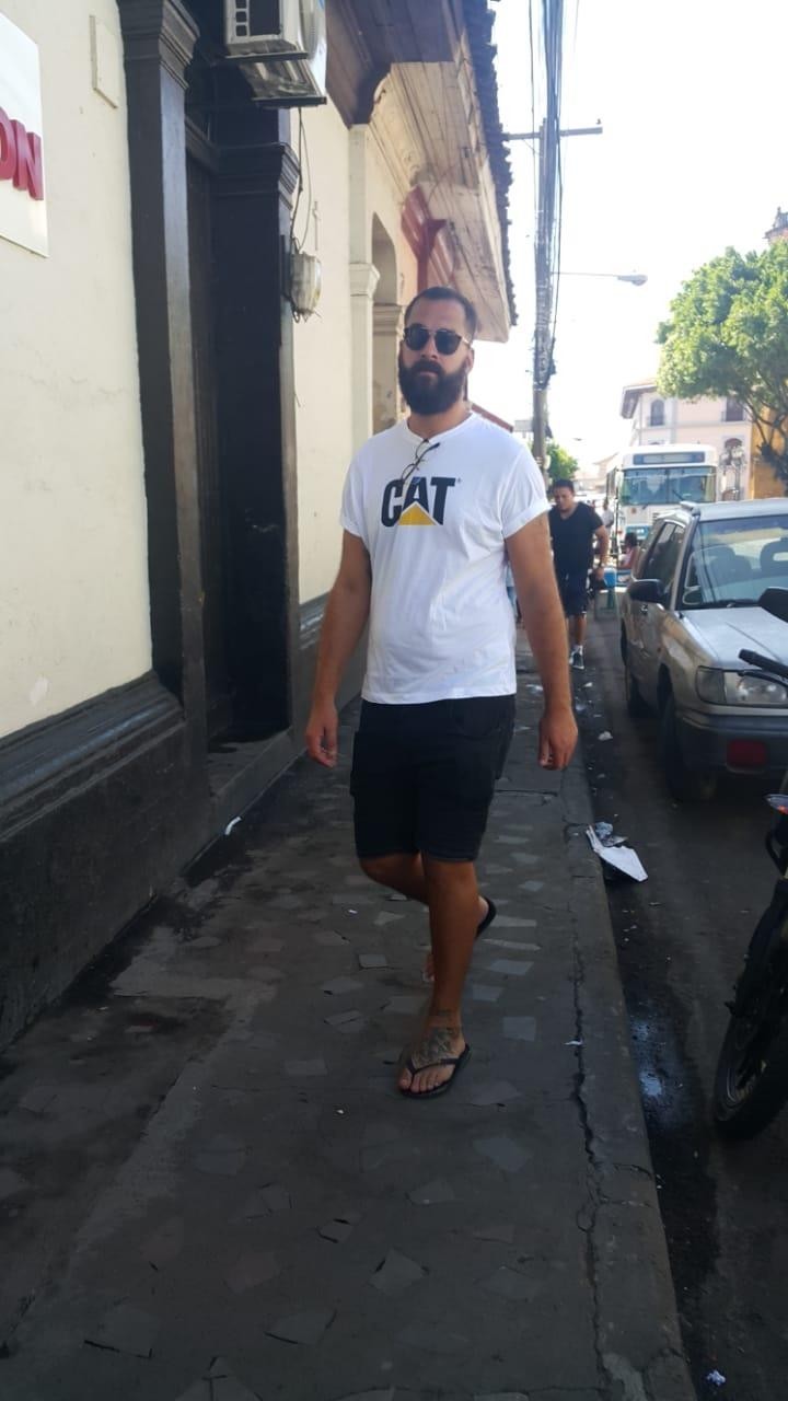 LEON1